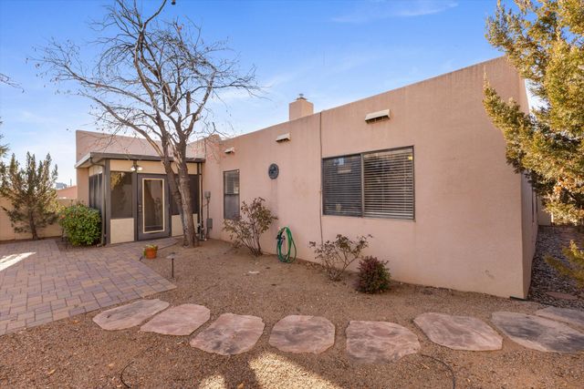 5771 Manzanillo Loop NE, Albuquerque, NM 87111
