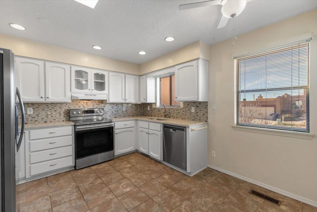 5771 Manzanillo Loop NE, Albuquerque, NM 87111