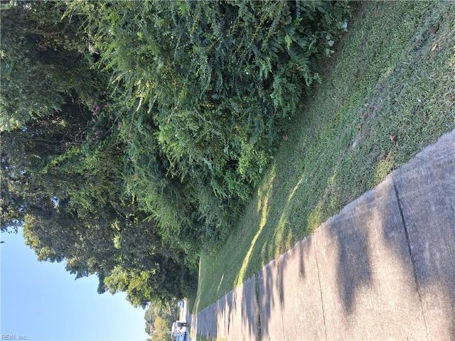 5580 Godwin BLVD, Suffolk, VA 23434