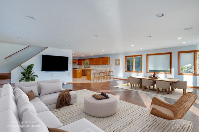 447 Lakeshore Boulevard, Norton Shores, MI 49444
