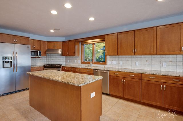 447 Lakeshore Boulevard, Norton Shores, MI 49444
