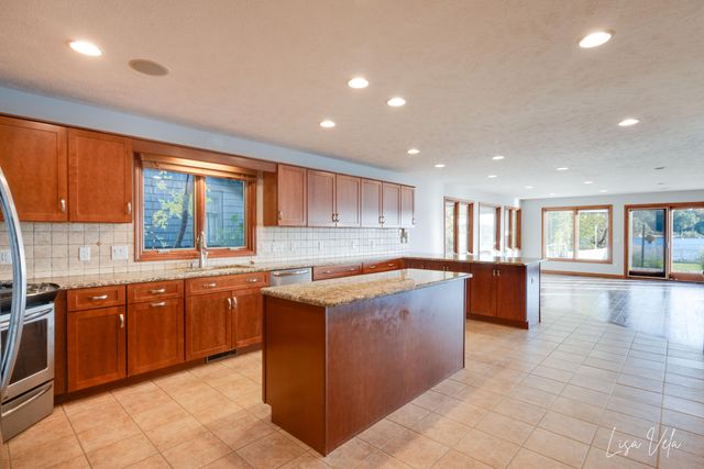 447 Lakeshore Boulevard, Norton Shores, MI 49444