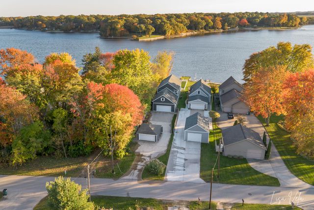 447 Lakeshore Boulevard, Norton Shores, MI 49444