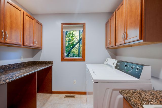 447 Lakeshore Boulevard, Norton Shores, MI 49444