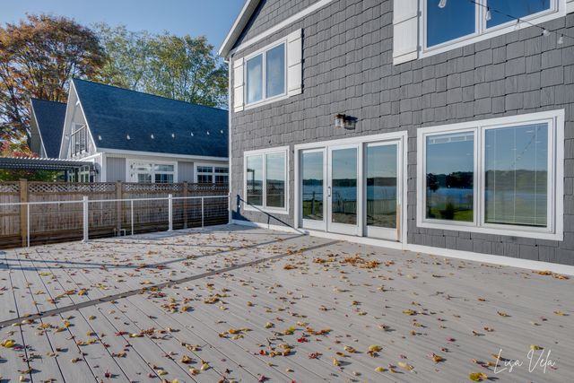 447 Lakeshore Boulevard, Norton Shores, MI 49444
