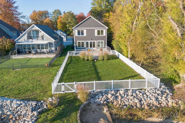 447 Lakeshore Boulevard, Norton Shores, MI 49444
