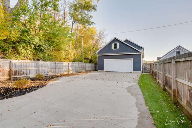 447 Lakeshore Boulevard, Norton Shores, MI 49444