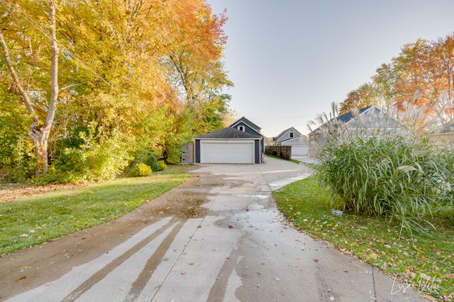 447 Lakeshore Boulevard, Norton Shores, MI 49444