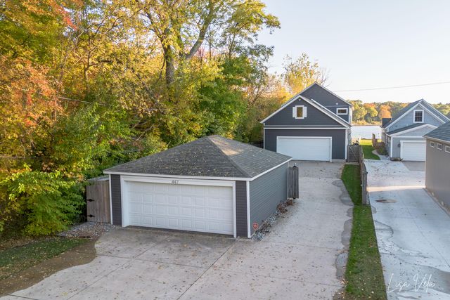 447 Lakeshore Boulevard, Norton Shores, MI 49444