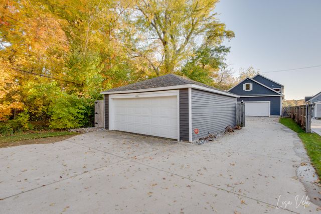 447 Lakeshore Boulevard, Norton Shores, MI 49444