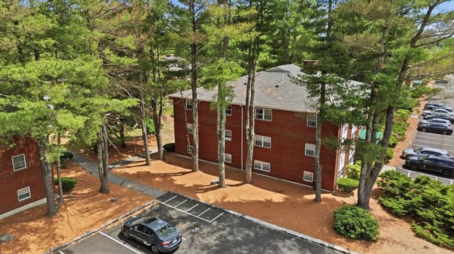 4 Colonial Dr A4-11, Andover, MA 01810