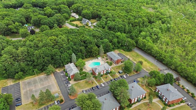 4 Colonial Dr A4-11, Andover, MA 01810