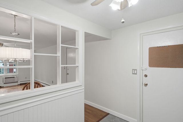 4 Colonial Dr A4-11, Andover, MA 01810
