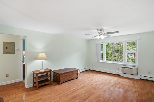 4 Colonial Dr A4-11, Andover, MA 01810