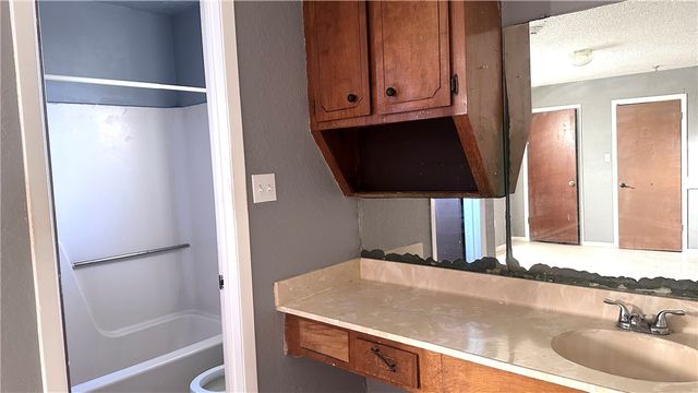 7022 Winter Park Pl, Corpus Christi, TX 78413