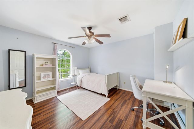15814 Fleetwood Oaks Drive, Houston, TX 77079
