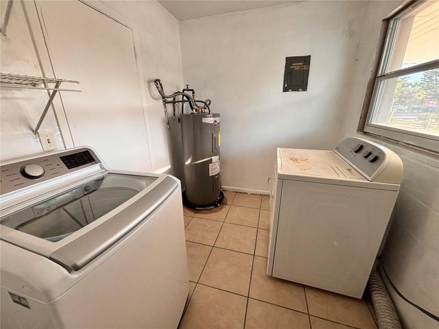 10611 N ALTMAN STREET, Tampa, FL 33612