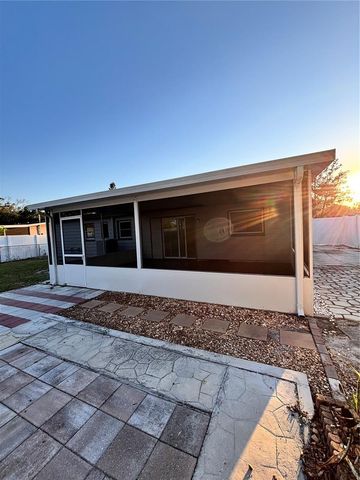 10611 N ALTMAN STREET, Tampa, FL 33612