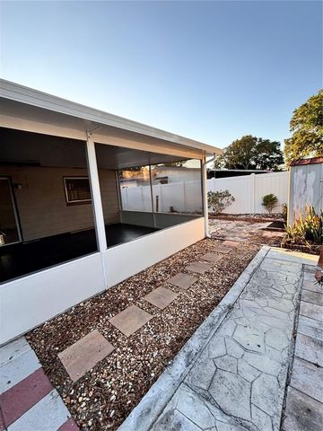10611 N ALTMAN STREET, Tampa, FL 33612