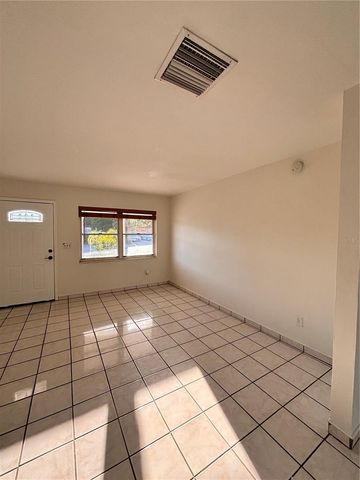 10611 N ALTMAN STREET, Tampa, FL 33612