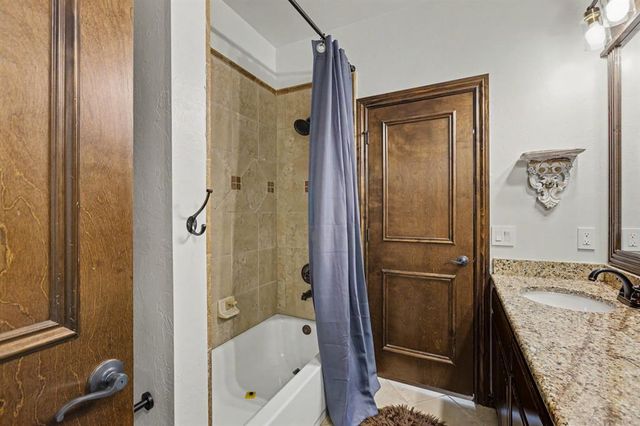 9209 Paseo Del Vita, Oklahoma City, OK 73131