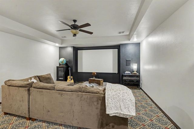 9209 Paseo Del Vita, Oklahoma City, OK 73131