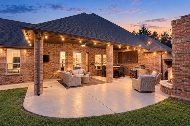 9209 Paseo Del Vita, Oklahoma City, OK 73131
