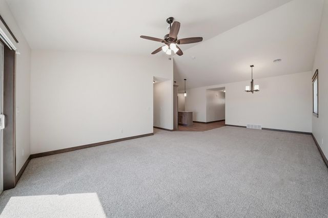 4911 Field Crest Lane, Eau Claire, WI 54701