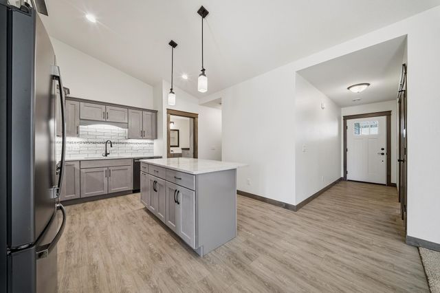 4911 Field Crest Lane, Eau Claire, WI 54701