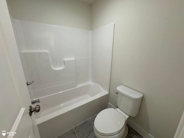 8018 Bradbury Lane, Grand Blanc, MI 48439