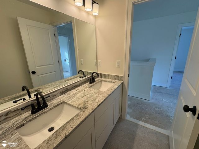 8018 Bradbury Lane, Grand Blanc, MI 48439