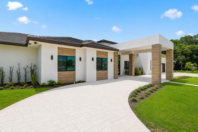 14817 Paddock Drive, Wellington, FL 33414