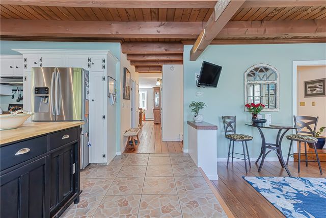 35 Fales Road, Bristol, RI 02809