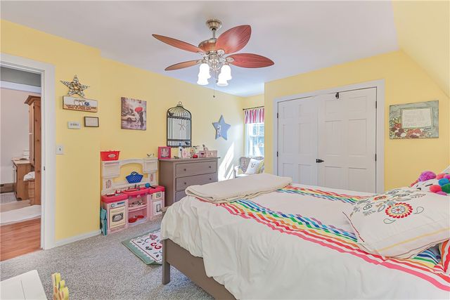 35 Fales Road, Bristol, RI 02809