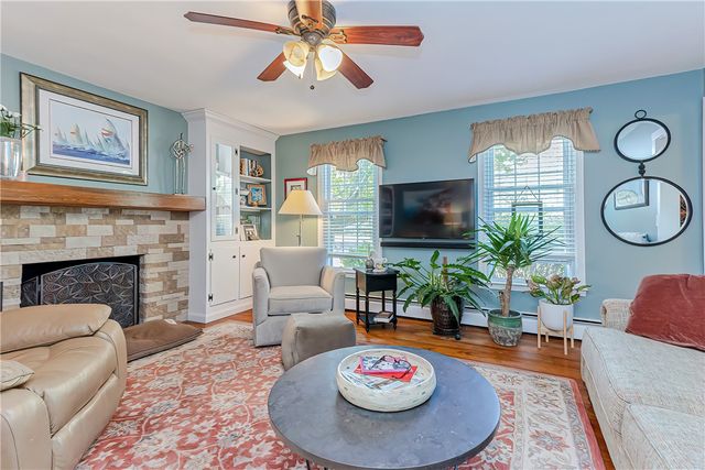 35 Fales Road, Bristol, RI 02809