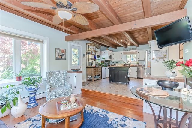 35 Fales Road, Bristol, RI 02809