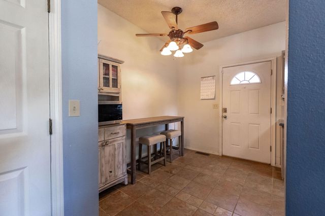 1621 Crestwood Drive, Webb City, MO 64870