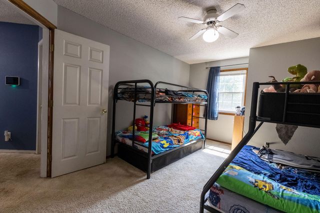 1621 Crestwood Drive, Webb City, MO 64870