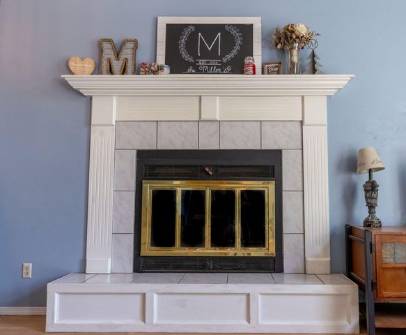 1621 Crestwood Drive, Webb City, MO 64870