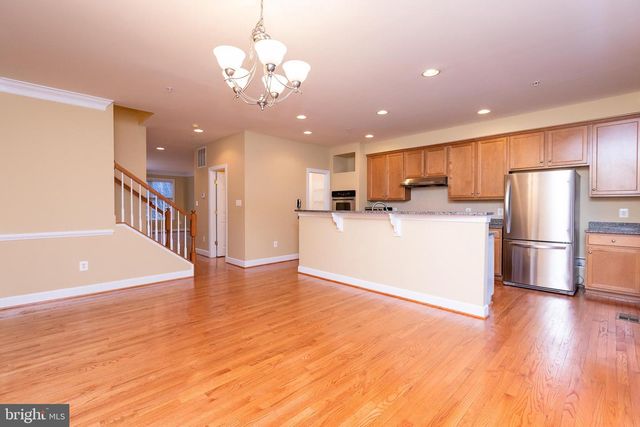 1206 MAPLE GROVE LN, Rockville, MD 20850