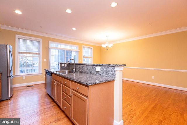 1206 MAPLE GROVE LN, Rockville, MD 20850