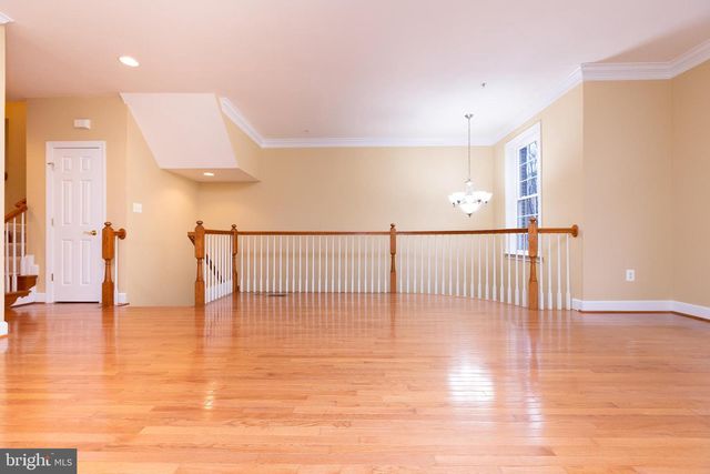 1206 MAPLE GROVE LN, Rockville, MD 20850