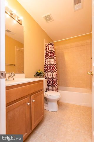 1206 MAPLE GROVE LN, Rockville, MD 20850