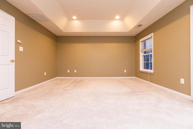 1206 MAPLE GROVE LN, Rockville, MD 20850