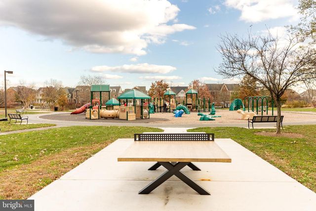 1206 MAPLE GROVE LN, Rockville, MD 20850