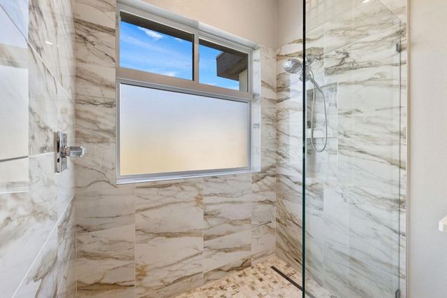 2 Iridium Way, Rancho Mirage, CA 92270