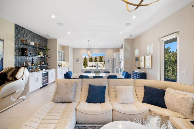 2 Iridium Way, Rancho Mirage, CA 92270