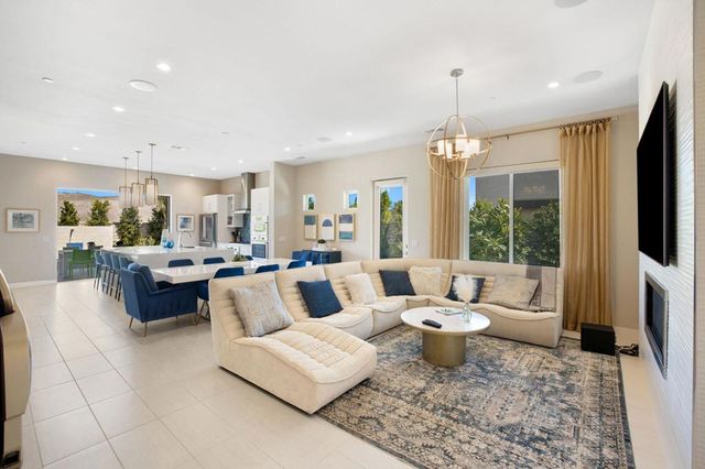 2 Iridium Way, Rancho Mirage, CA 92270