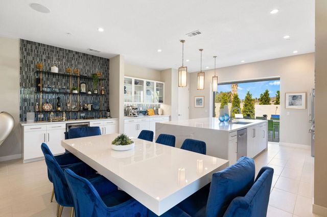 2 Iridium Way, Rancho Mirage, CA 92270