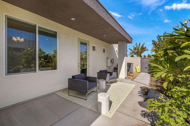 2 Iridium Way, Rancho Mirage, CA 92270